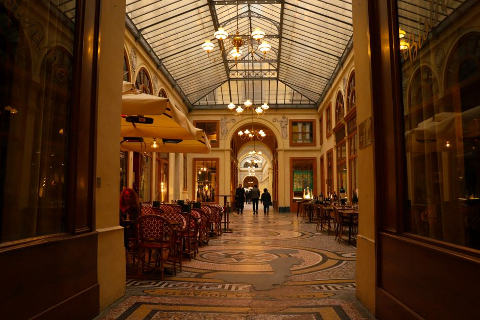 Suasana Cafe de Flore