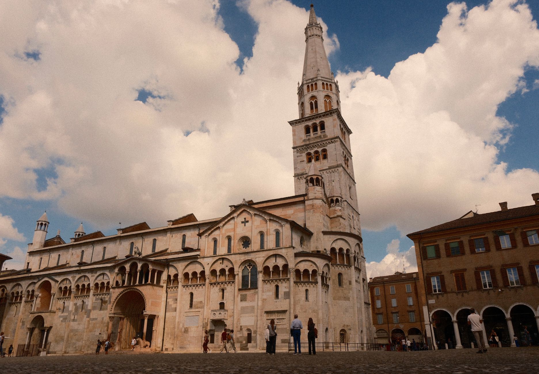 Piazza Duomo signature