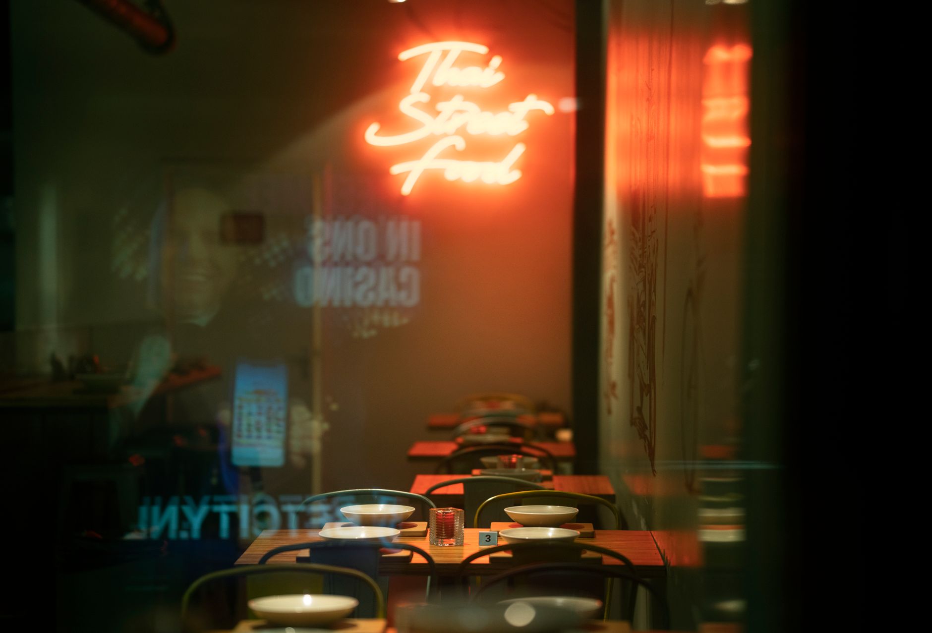 Interior Pok Pok
