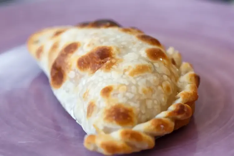 Empanada Madrid - Kuliner Dunia