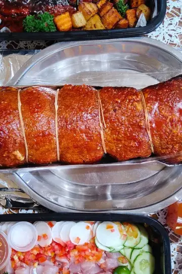 Lechon - Kuliner Asia