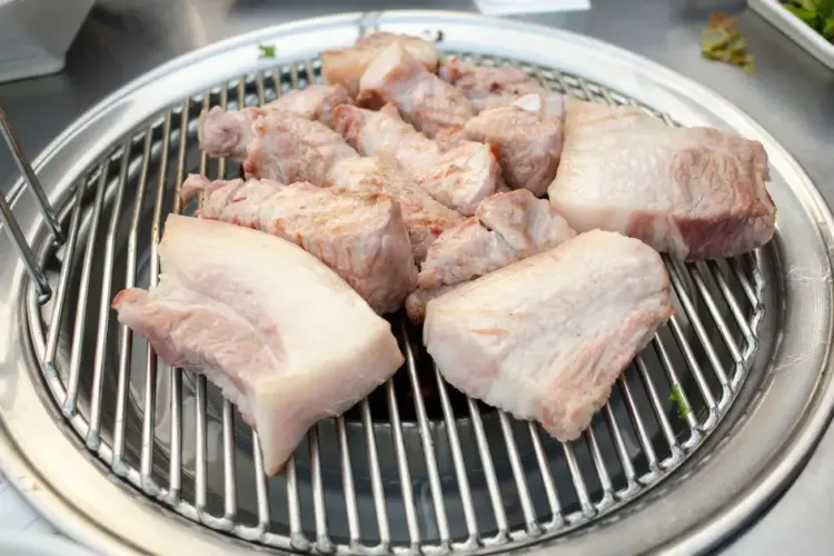 Samgyeopsal Korea - Kuliner Asia